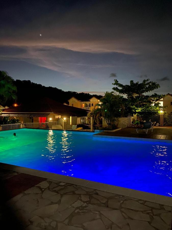 Superbe Studio De Standing A 800M De La Mer Des Caraibes Le Hameau De Beauregard Sainte Anne Apartment Exterior foto